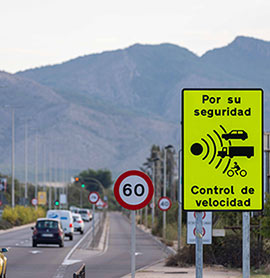 Castelló instala tres puntos fijos de control de la velocidad por radar para mejorar la seguridad vial