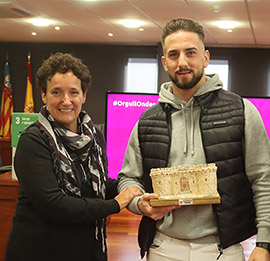 Onda homenajea al campeón de España de culturismo natural