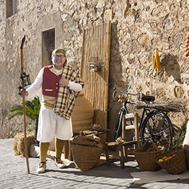 La edición número 26 de ´Suera, un poble al carrer´ se celebra con gran éxito de público