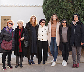 Castelló erige un memorial en el cementerio que dignifica la obra y la figura de Concha Alós