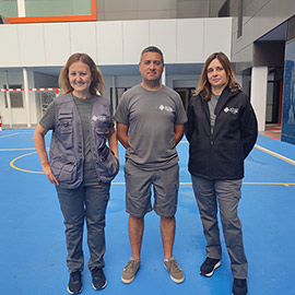Castelló renueva los uniformes de los celadores de todos los colegios