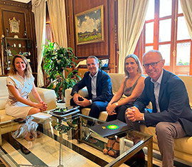 La alcaldesa Begoña Carrasco conoce la apuesta de bp Energía por la producción de hidrógeno verde y afianza el compromiso de convertir el Serrallo en un polo industrial de crecimiento económico