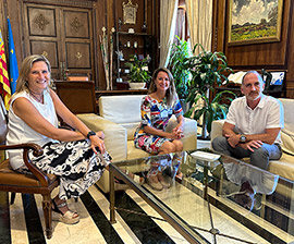 La alcaldesa Begoña Carrasco se reúne con el  CD Castellón y acuerda constituir una mesa de trabajo que hable sobre el convenio y sobre la reforma del Castalia