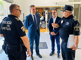 El concejal de Seguridad Ciudadana y Emergencias, Antonio Ortolá, visita Tetuán XIV y se reúne con los mandos de la Policía Local y Bomberos de Castellón