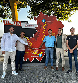 La Caravana de la Vuelta Ciclista a España 2023 llega a Onda y hace parada en el raval de San José
