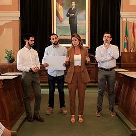 La alcaldesa se reúne con autónomos y pymes para informarles sobre las acciones a implementar para ayudar al comercio local