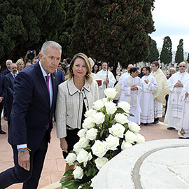 Castellón celebra la festividad de Todos los Santos con la tradicional visita a los cementerios