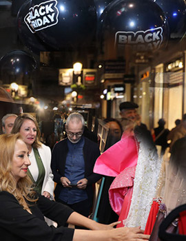 La alcaldesa y concejales de comercio y deportes recorren los comercios de Castellón con motivo del Black Friday