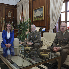 La alcaldesa de Castellón Begoña Carrasco recibe al nuevo subdelegado de Defensa en Castellón