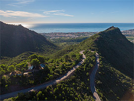 Benicàssim se prepara para albergar la salida de la Volta Ciclista a la Comunitat Valenciana que será retransmitida en más de 200 países de todo el mundo