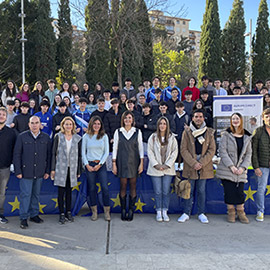 La Diputación de Castellón conciencia a los jóvenes sobre la importancia de la Unión Europa a través de una emocionante gincana