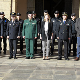 El Ayuntamiento de Castellón guarda un minuto de silencio en homenaje a los guardias civiles fallecidos en acto de servicio en Barbate