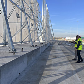 Nuevas pantallas atrapapolvo en la dársena sur del puerto para evitar el arrastre de partículas