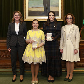 Homenaje a todas las Reinas de las fiestas de Castellón