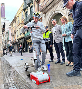 Policías Locales de toda España se interesan por el sistema pionero de control de velocidad de patinetes eléctricos instalado en Castellón