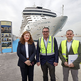El puerto de Castellón acoge al crucero de lujo ´Seven Seas Splendor’´