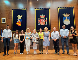 La gimnasta olímpica, María Olaru, visita el Ayuntamiento de Oropesa del Mar