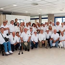 Fiesta blanca veraniega del grupo La Paella Musical