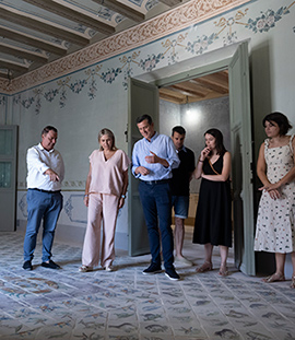 La presidenta de la Diputación Provincial, Marta Barrachina comprueba el avance de las obras del El Palau Santjoans de Cinctorres