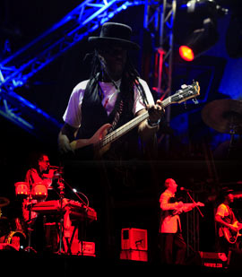 Big Audio Dynamite en el FIB 2011