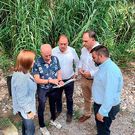 El alcalde de Toga traslada a Medio Ambiente la preocupante situación del río Mijares y pide la limpieza del cañar que invade el cauce