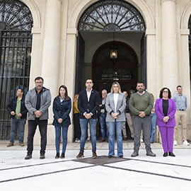 La Diputación de Castellón guarda un minuto de silencio por las víctimas de la DANA que ha asolado la provincia de Valencia