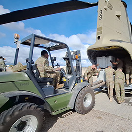El Ejército de Tierra se moviliza, con capacidades y  efectivos de toda España, para restaurar la  normalidad en las localidades afectadas por la  DANA