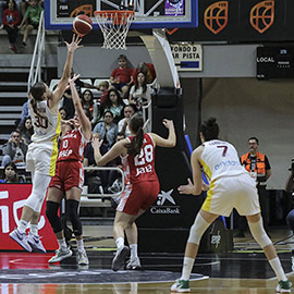 Victoria de España frente a Croacia por 78-62