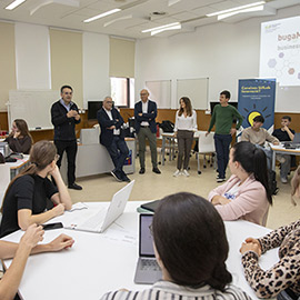 24 estudiantes de la UJI participan en el juego de estrategia empresarial bugaMAP