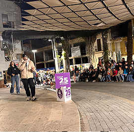 Benicàssim ´´rapea´´ por la eliminación de la violencia contra las mujeres en el acto institucional de conmemoración del 25N