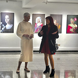 La Sala Escena de Benicàssim acoge la exposición ´Dones´ de Ivana Jerez con motivo del 8-M
