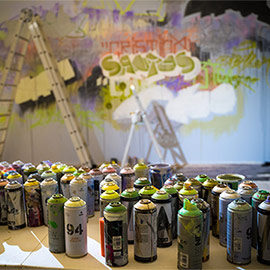 Transformació: Taller de Grafiti con A.K.Llar en la Sala Sant Miquel de Castelló