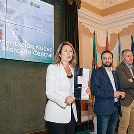 Carrasco presenta el proyecto del nuevo Mercado Central a los vendedores para dar inicio a su reforma