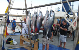 El equipo italiano, L`Aguila, pasa a liderar la clasificación del III Campeonato del Mundo de Pesca de Altura al Brumeo por Clubes