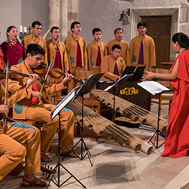 El grupo Ensamble Moxos acerca la riqueza musical de la Amazonia boliviana al Paranimf de la UJI
