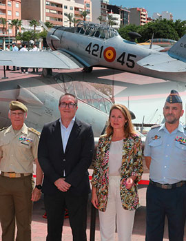 Aterriza en el Grao de Castellón la exposición «Volar, historia de una aventura» como preludio del Festival del Viento