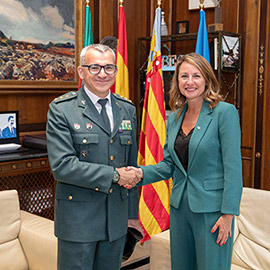 Carrasco recibe al nuevo Coronel Jefe de la Comandancia de la Guardia Civil en la provincia