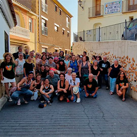 Las Convivencias Cerámicas celebran su primera jornada y conocen el mural a realizar de la mano de Pinar Baklan