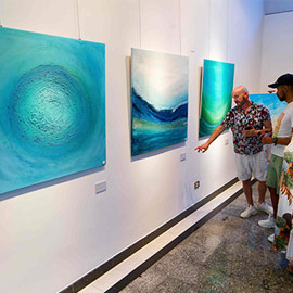 La Sala Escena de Benicàssim inaugura la exposición ´Reflejos del mar´ de Elisabeth Rodrigo