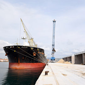 El puerto de Castellón crece un 25,6% en un año en tráficos vinculados al sector cerámico