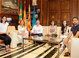 La alcaldesa de Castellón felicita al Centro Ágora Lledó por haber obtenido sus alumnos el mejor resultado en la Comunidad Valenciana en las pruebas PAU