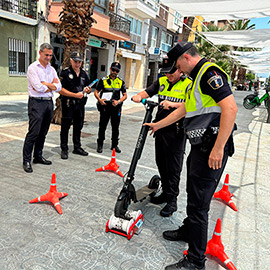Castellón activa una campaña de control de patinetes eléctricos en el Grao durante el verano