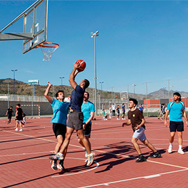 La UJI supera los 275.000 usos en servicios deportivos e incrementa un 11% las personas usuarias