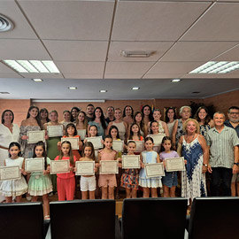 Júlia Millán Barreda y Vera Nayen Betoret, reinas de las fiestas de Torreblanca