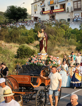 Onda celebra una romería histórica para devolver al Salvador a su Ermitorio tras la restauración de su imagen y retablo