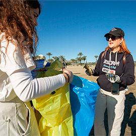 Jornada para concienciar sobre el impacto de los residuos plásticos en el mar
