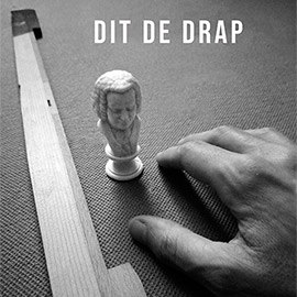 El Paranimf rinde homenaje a Carles Santos con «Dit de Drap», un espectáculo que combina música, palabra y movimiento escénico