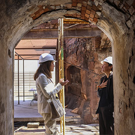 Onda recibe a la directora general de Patrimonio Cultural en la visita a las obras del ´Rooftop 360º´ de La Campaneta