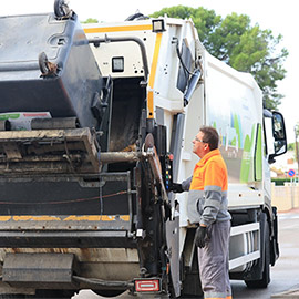 Benicàssim impulsa un servicio de recogida de residuos y limpieza viaria adaptado a las necesidades actuales y futuras de la localidad