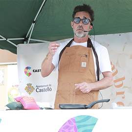 La plaza Na Violant acoge un showcooking del chef Alessandro Maino dentro del Mes del Arroz